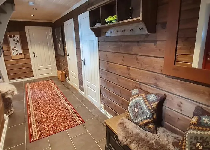 Malangen Tatil Evi Mestervik